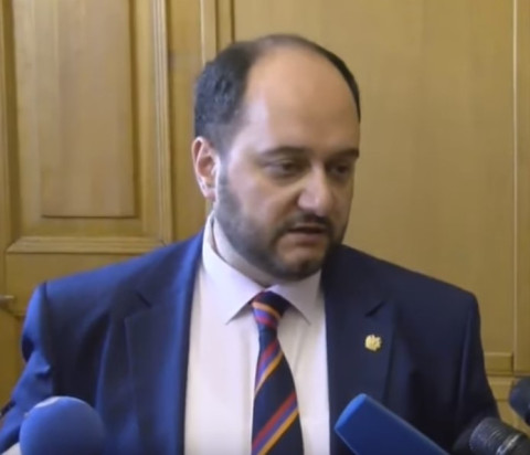 Նոր թեստերը ջախջախելու են կրկնուսույցների ինստիտուտը. Արայիկ Հարությունյան
