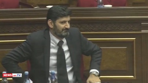 Վահե Գրիգորյանն ընտրվեց ՍԴ դատավոր. ներկաները ծափահարեցին