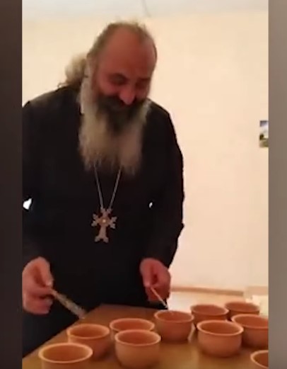 Հոգևորականի կրեատիվ կատարումը