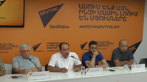 Պարոն Քոչարյանին կալանքի տակ պահելու որեւէ օրինական ճանապարհ չկա. Ալումյան