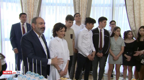 Ո՞ր գույնն եք ամենաշատը սիրում. սփյուռքահայ դպրոցականը՝ Փաշինյանին