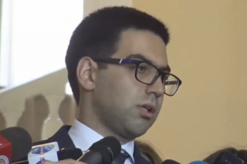 Ռուստամ Բադասյանը՝ բանակում չծառայելու եւ «Սորոսի» հետ կապերի մասին