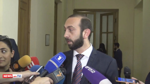 Այո, ակնհայտ է, որ Սասուն Միքայելյանը նիստերին չի գալիս. Արարատ Միրզոյան