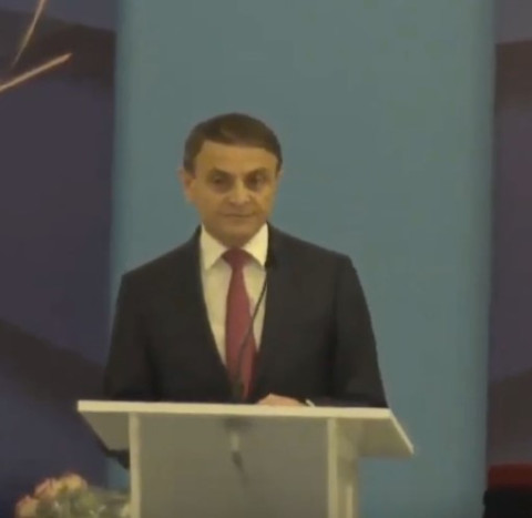 Օսիպյանը «Մարտական զորակցության» մեդալ տվեց Արթուր Դավթյանին