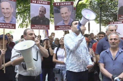 «Քոչարյանը վերադառնալու է». 2–րդ նախագահի աջակիցները Կառավարության մոտ են