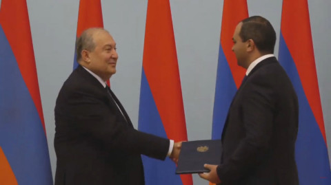 Ո՞ր բարձրաստիճան պաշտոնյաները պարգեւատրվեցին Բաղրամյան 26–ում
