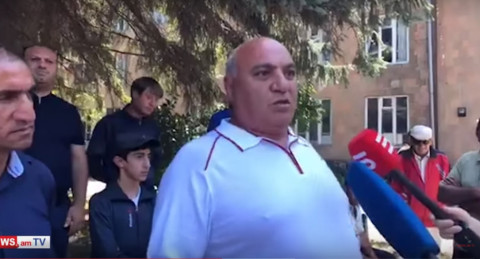 Վարչապետը գալիս Սևանում լողանում ա, խի՞ չի վատանում