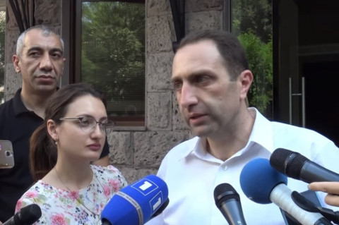 Դավիթ Գրիգորյանը կասկածում է՝ խուզարկությունը կարող է կապ ունենալ Քոչարյանի գործի հետ. ԲԴԽ անդամ