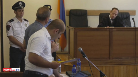 Այդ զենքերն օրինական են եղել եւ Մարտի 1-ի հետ կապ չունեն. Քոչարյան