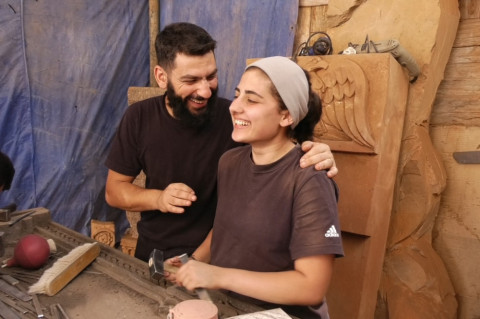 Բեյրութից՝ Արամի փողոց. Հայաստանի միակ աղջիկ խաչքարագործի պատմությունը