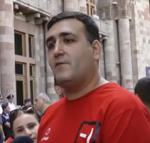 Փաշինյանը արթնանում և քնում է՝ Քոչարյանի գործին հետևելով. Նարեկ Մանթաշյան