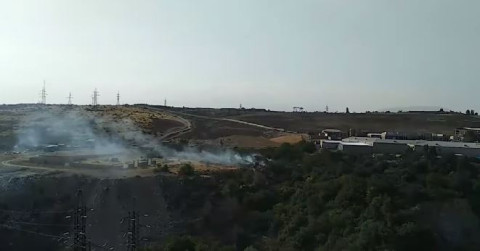 Երեւանում կրկին խոտածածկ տարածք է այրվում