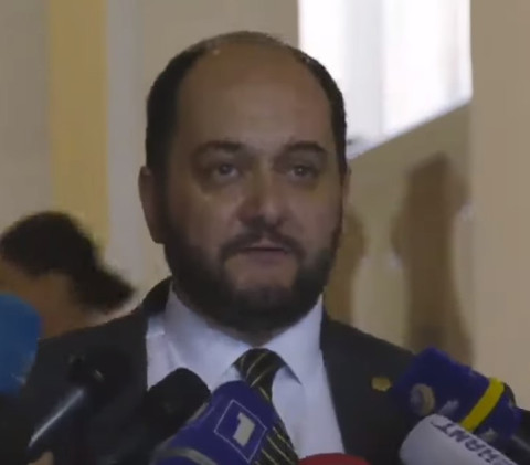 Բոլորը բոլորին այսօր մեղադրում են ամեն ինչում. Արայիկ Հարությունյանը՝ դասախոսների ցույցի մասին