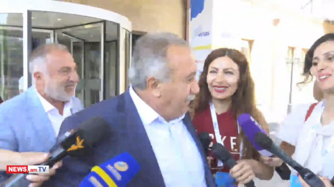 Չեմ կարծում` գեներալը հրաման կտա` կրակել ժողովրդի վրա. Սասուն Միքայելյանը` Օգանովսկու մասին