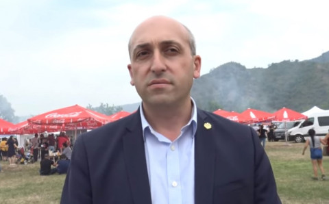Մամիկոն Ասլանյանը ՀՀԿ–ական է եւ գուցե ունի նույն ձեւի կլանային մտածողություն. մարզպետ