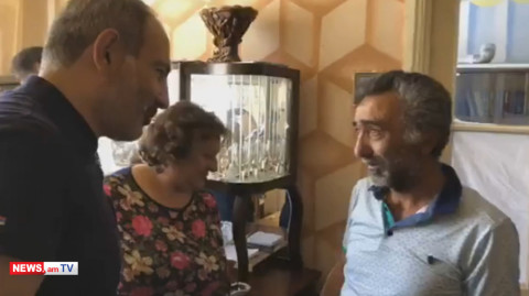Մաքուր օդից եք խոսում, բայց տանը ծխախոտով եք. Փաշինյանը՝ Ջերմուկի բնակչին