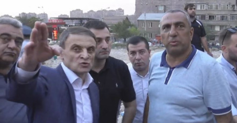 Օսիպյանը «Մալաթիա մոլ» է եկել. նա նկատողություն արեց ոստիկաններին ու հրշեջներին