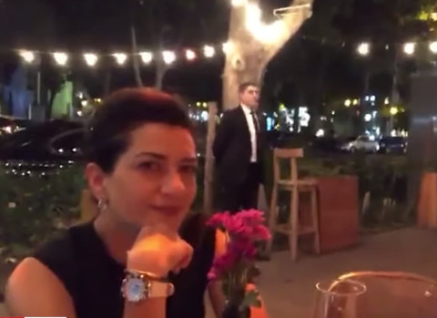 Փաշինյանը՝ կնոջ և դուստրերի հետ՝ երևանյան սրճարանում