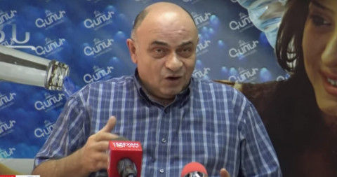 «Քաղաքական կոռուպցիայի հոտ է գալիս». Աղասի Ենոքյանը՝ Աննա Հակոբյանի հիմնադրամի մասին