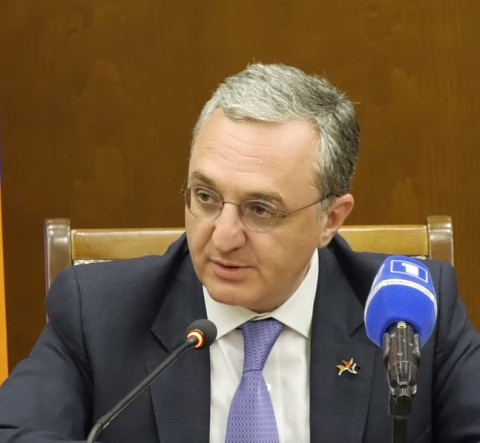 Ադրբեջանում գտնվող հայ զինծառայողի հարցը զգուշություն է պահանջում. Զոհրաբ Մնացականյան