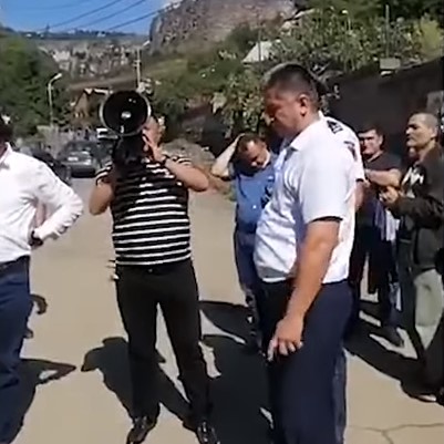 Սա մեր թասիբի հարցն ա. ալավերդցիները ճանապարհ են փակել