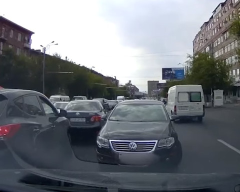 Կոմիտասի պողոտայում հանդիպակաց վարած վարորդը հայտնաբերվել է