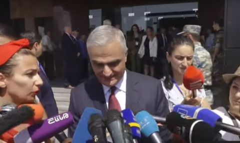 Կառավարությունը 400 հազար դոլարը հենց այնպե՞ս է ծախսել. Մհեր Գրիգորյանի պարզաբանումը