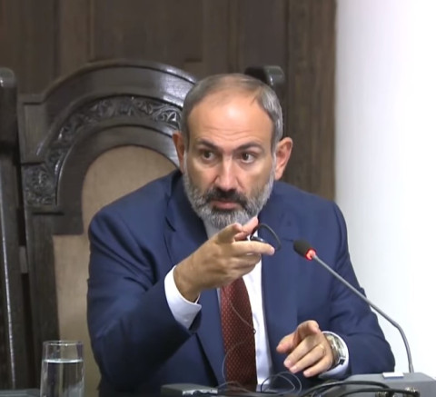 Վարչապետը քննարկում է անցկացրել Ամուլսարի հանքավայրի ծրագրի վերաբերյալ