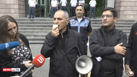 Ցուցարարները պահանջում են անհապաղ ազատ արձակել Ռոբերտ Քոչարյանին