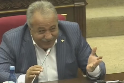 После обеда горчицы не надо. Սասուն Միքայելյանը կատակեց ԱԺ–ում