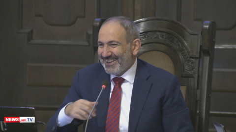ԱԱԾ պետը թաքուն ա ծխում. Փաշինյան