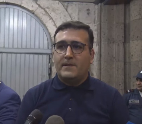 Ինձ մոտեցավ, ասեց՝ ստատուսդ ջնջի. Նարեկ Մանթաշյանը մանրամասներ է պատմում միջադեպի մասին