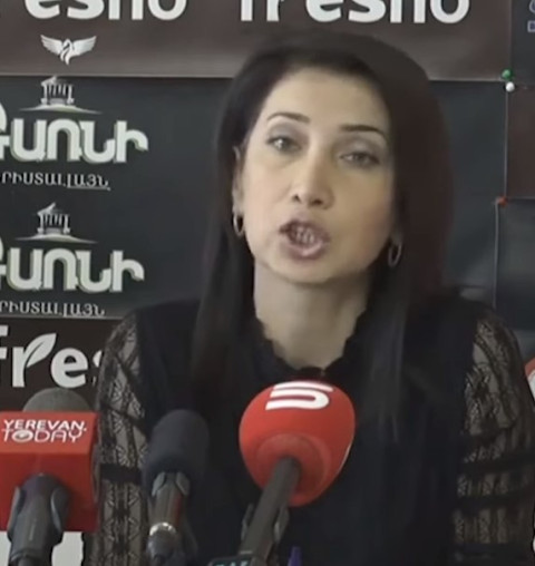 Իմ ժանյակավոր ներքնազգեստները առանձնացրել եմ հատուկ ձեր համար. Սոնա Աղեկյանը՝ Մարությանին