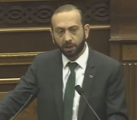 Մեզնից մեկը պիտի դառնա ոստիկանապետ. Արարատ Միրզոյան