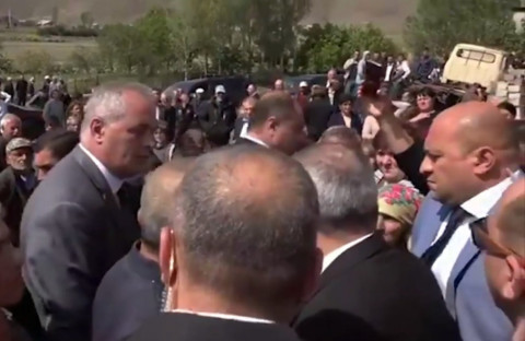 «31 տարի դոմիկում ենք, ոչ հատակ ունենք, ոչ պայման». լոռեցին՝ Փաշինյանին