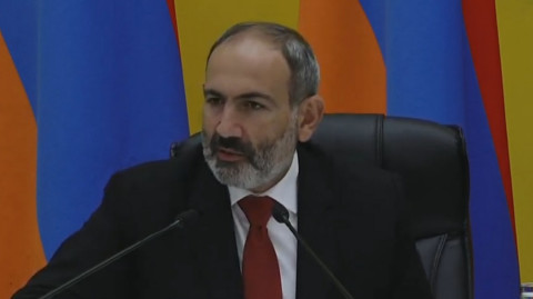 Ամոթալի պահվածք է, թուրուքվանքը վերցրել, ընկել են քաղաքապետի հետեւից. Փաշինյան