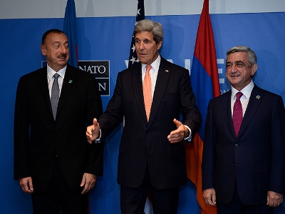 Քերի-Սարգսյան-Ալիեւ հանդիպումը Նյուպորտում