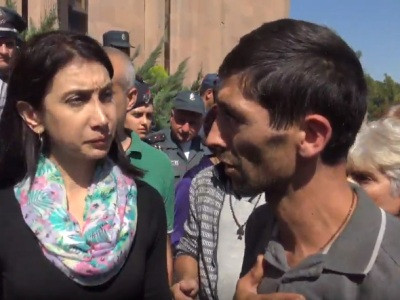 «Սանիթեք»-ի աշխատակիցների բողոքի ակցիան. նրանք պահանջում են իրենց աշխատավարձերը