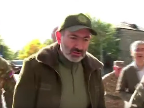 Ձեռքի հետ գովազդում են համայնքների խոշորացումը. Փաշինյանը շրջում է Սիսիանում
