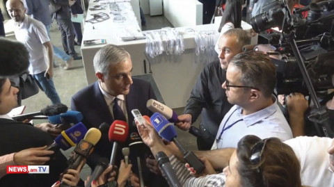 Մհեր Գրիգորյանը՝ Վերին Լարսում մնացած մի քանի հարյուր բեռնատարների մասին