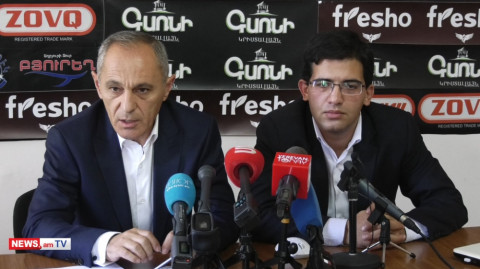 Տղաների կալանավորումը իրավական եւ քաղաքական բեսպրեդելի հետեւանքն է. Քոչարյանի աջակից