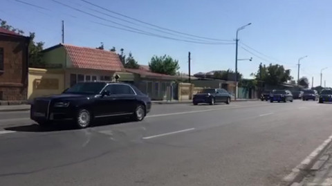 Պուտինի ավտոշարասյունն օդանավակայանից ուղեւորվում է Բաղրամյան 26