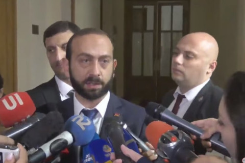 Այսինքն Հրայր Թովմասյանը հայ է, նախագծի հեղինակները՝ ադրբեջանցի՞. Արարատ Միրզոյան