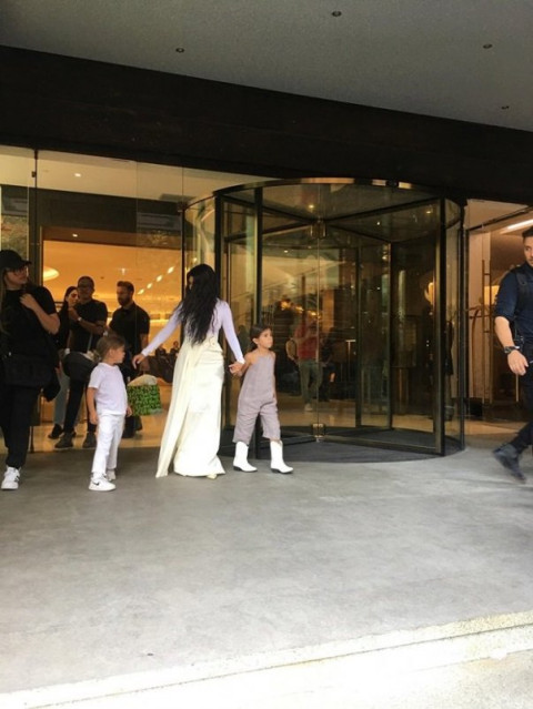 Kim and Kourtney Kardashians baptize their children in Etchmiadzin