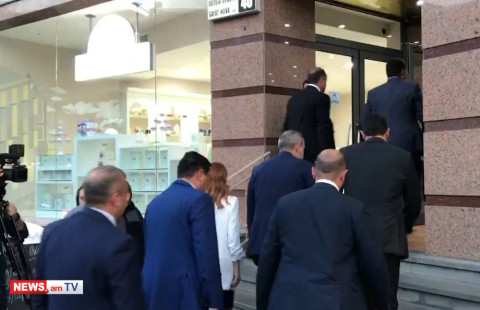 Փաշինյանը մասնակցում է «Իմ քայլը» խմբակցության նիստին
