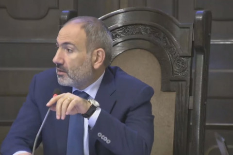 Բայց ինչի՞ ենք էսքան բարդացնում. Փաշինյանը զարմացավ