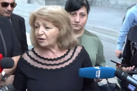 Տուրիստական ընկերությունից տուժած քաղաքացիները Կառավարության դիմաց են
