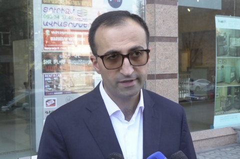 Ռազմիկ Աբրահամյանի հետ չեմ զրուցել եւ չպետք է զրուցեմ. Արսեն Թորոսյան