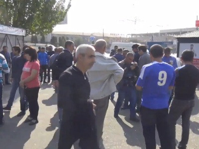 Շենգավիթում շուկայի աշխատողները գործադուլ են անում