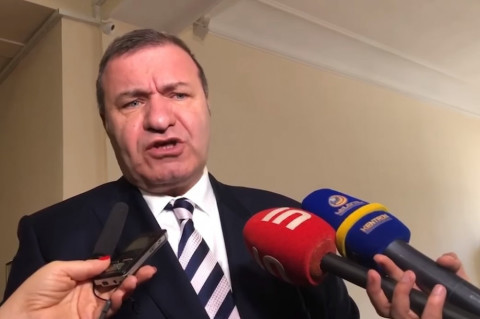 Անհասկանալի է. Մելքումյանը՝ նախարարների աշխատավարձը թաքուն բարձրացնելու մասին